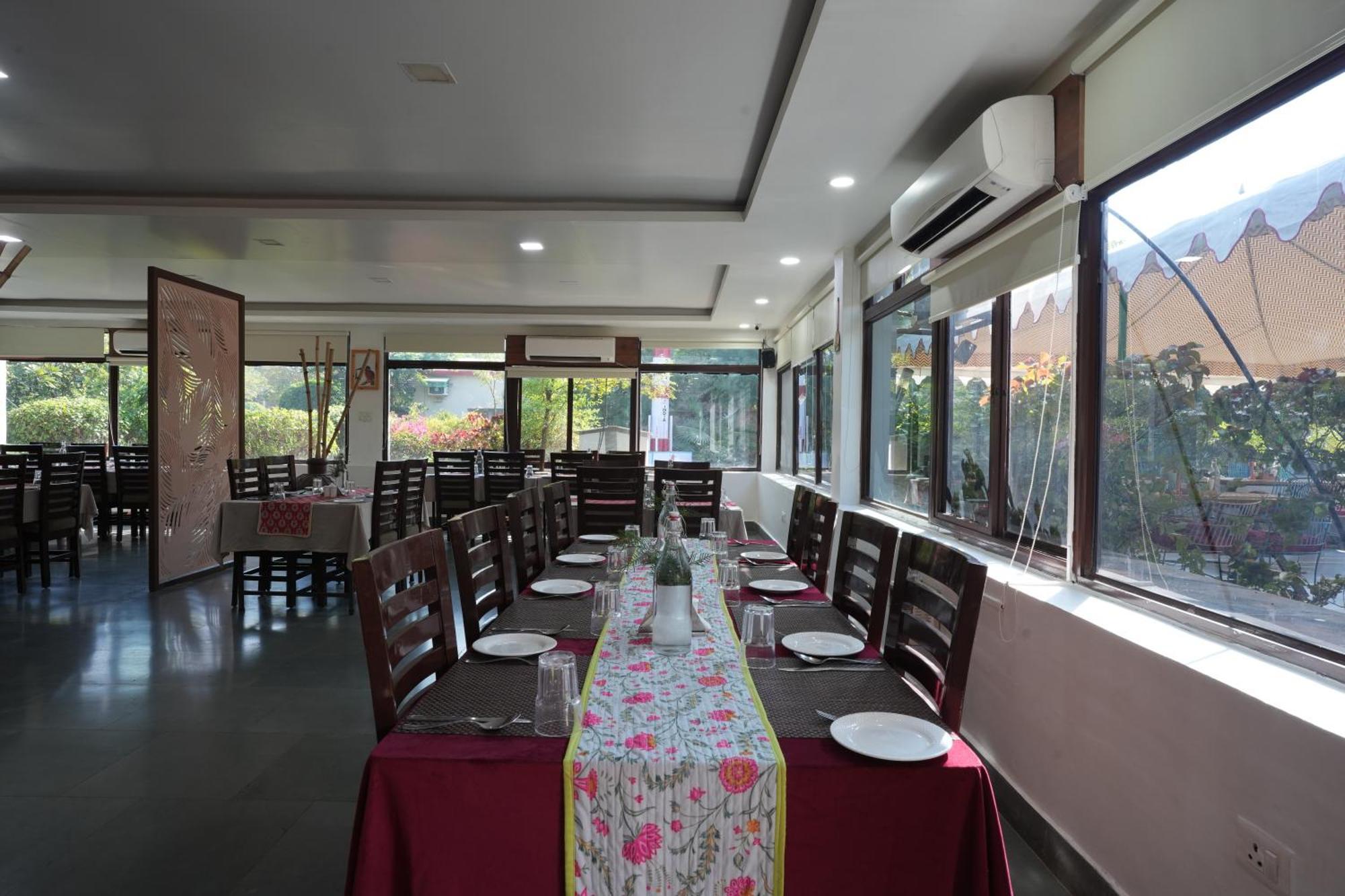 Astroport Sariska Treetop By Eight Continents Tehla Luaran gambar